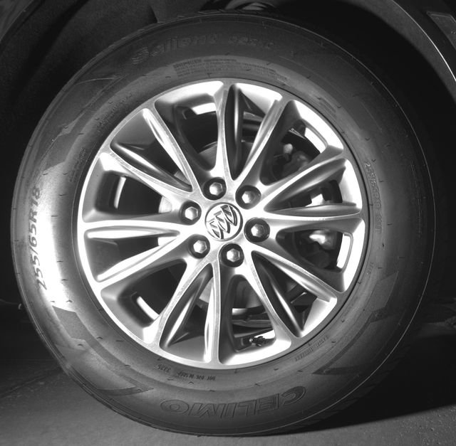 Used 2023 Buick Enclave Essence AWD/4WD image 21