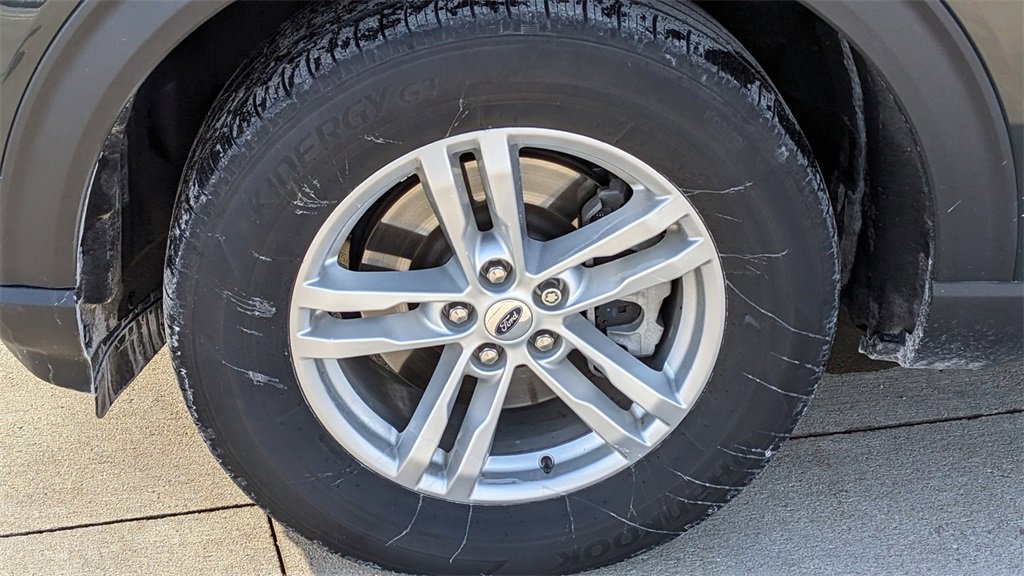 Certified 2022 Ford Explorer XLT w/ Equipment Group 202A image 10