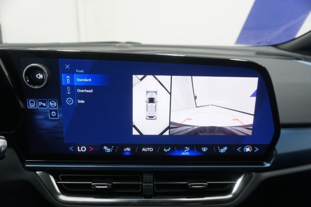 Used 2025 Chevrolet Equinox EV LT w/ Convenience Package FWD image 32