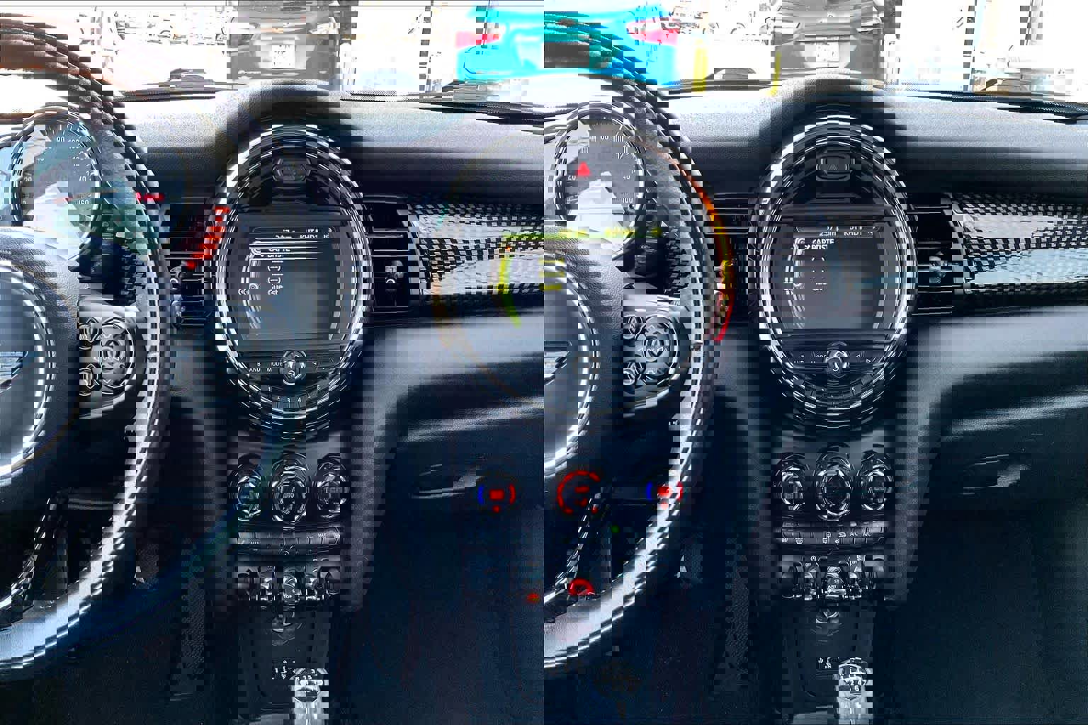 Used 2017 MINI Cooper S image 9