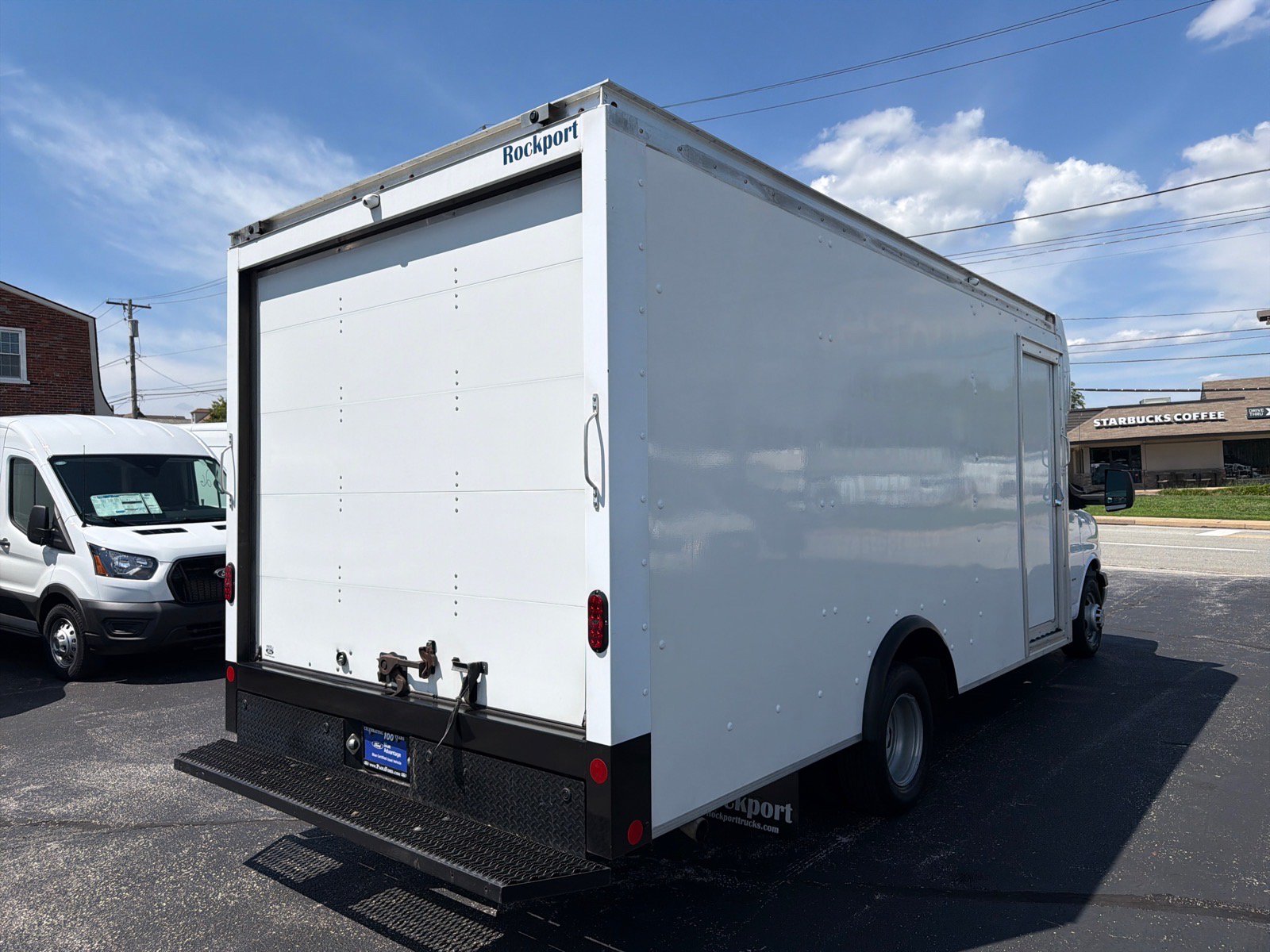 Used 2022 Chevrolet Express 3500 w/ Power Convenience Package RWD image 4