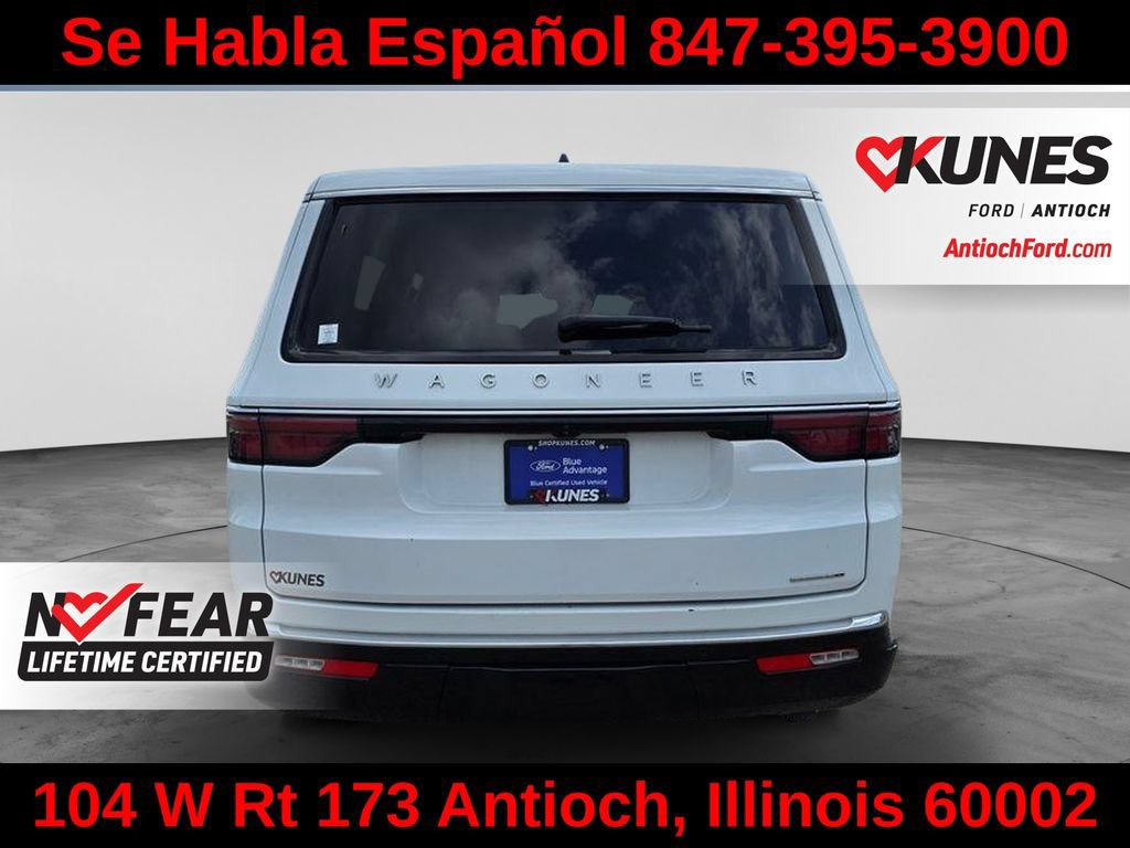 Used 2024 Jeep Wagoneer L Series II w/ Flexible Seating Group AWD/4WD image 9