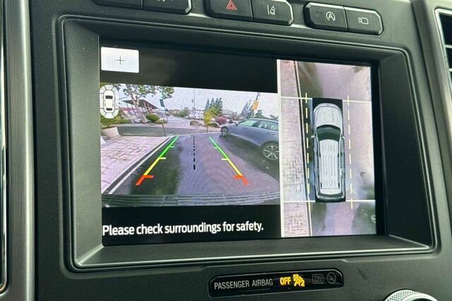 Certified 2020 Ford Expedition Max Platinum image 18