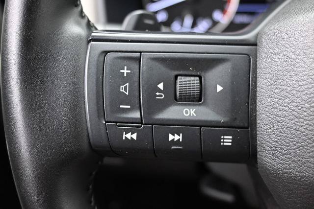 Used 2025 Nissan Rogue SV AWD/4WD image 29