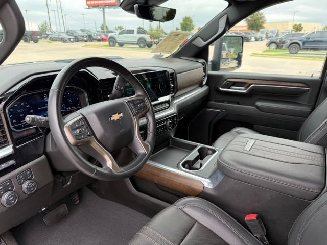 Used 2024 Chevrolet Silverado 2500 High Country w/ High Country Premium Package AWD/4WD image 13