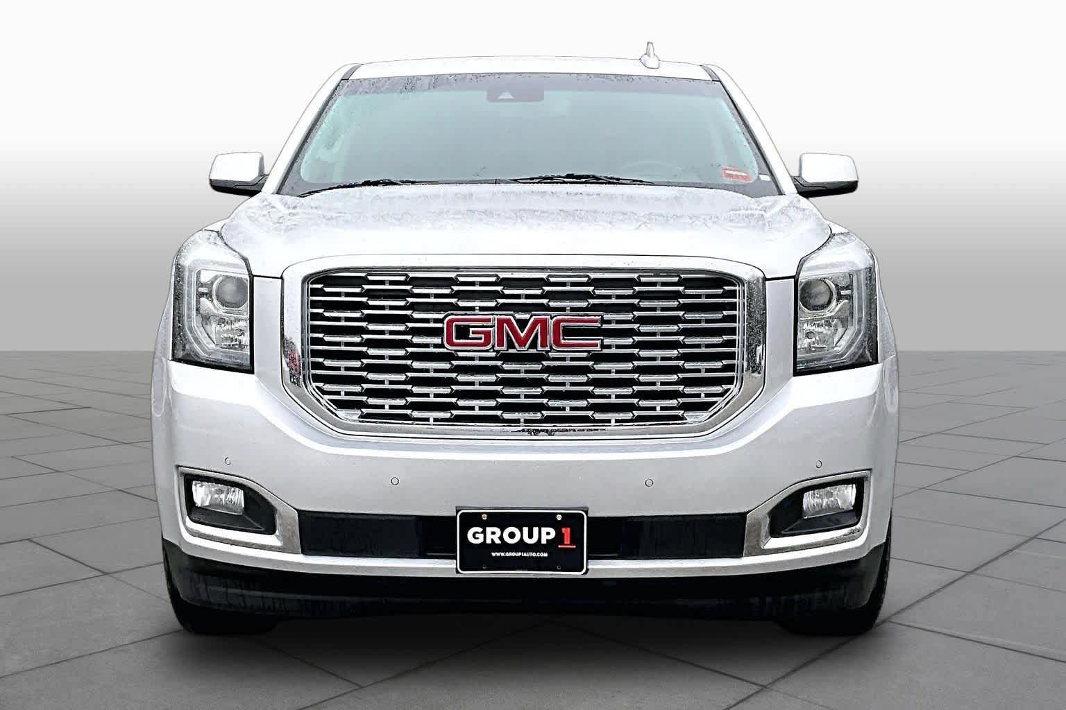 Used 2019 GMC Yukon Denali w/ Denali Ultimate Package AWD/4WD image 4
