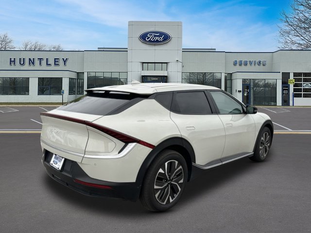 Used 2024 Kia EV6 Light AWD/4WD image 5