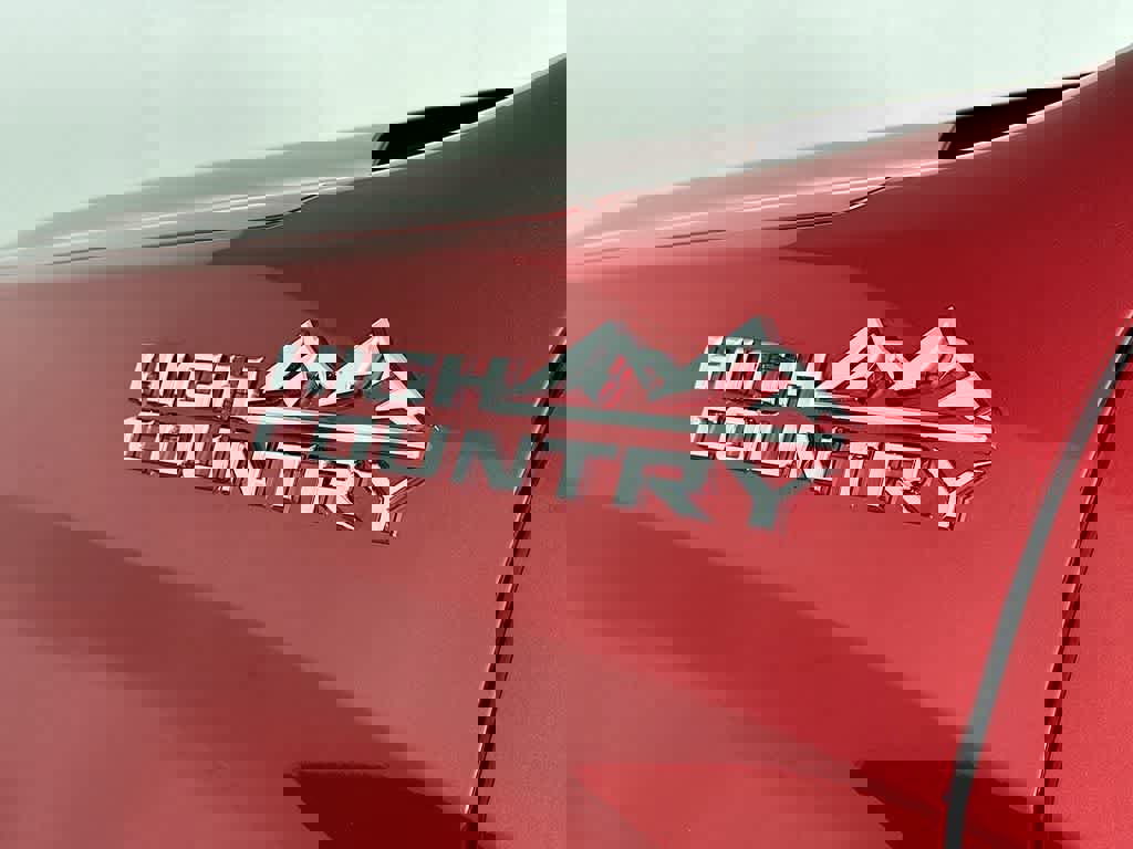 Used 2021 Chevrolet Silverado 1500 High Country w/ Technology Package image 10