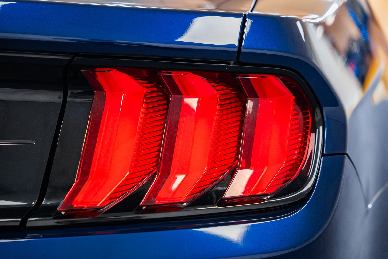 Certified 2019 Ford Mustang Coupe image 18