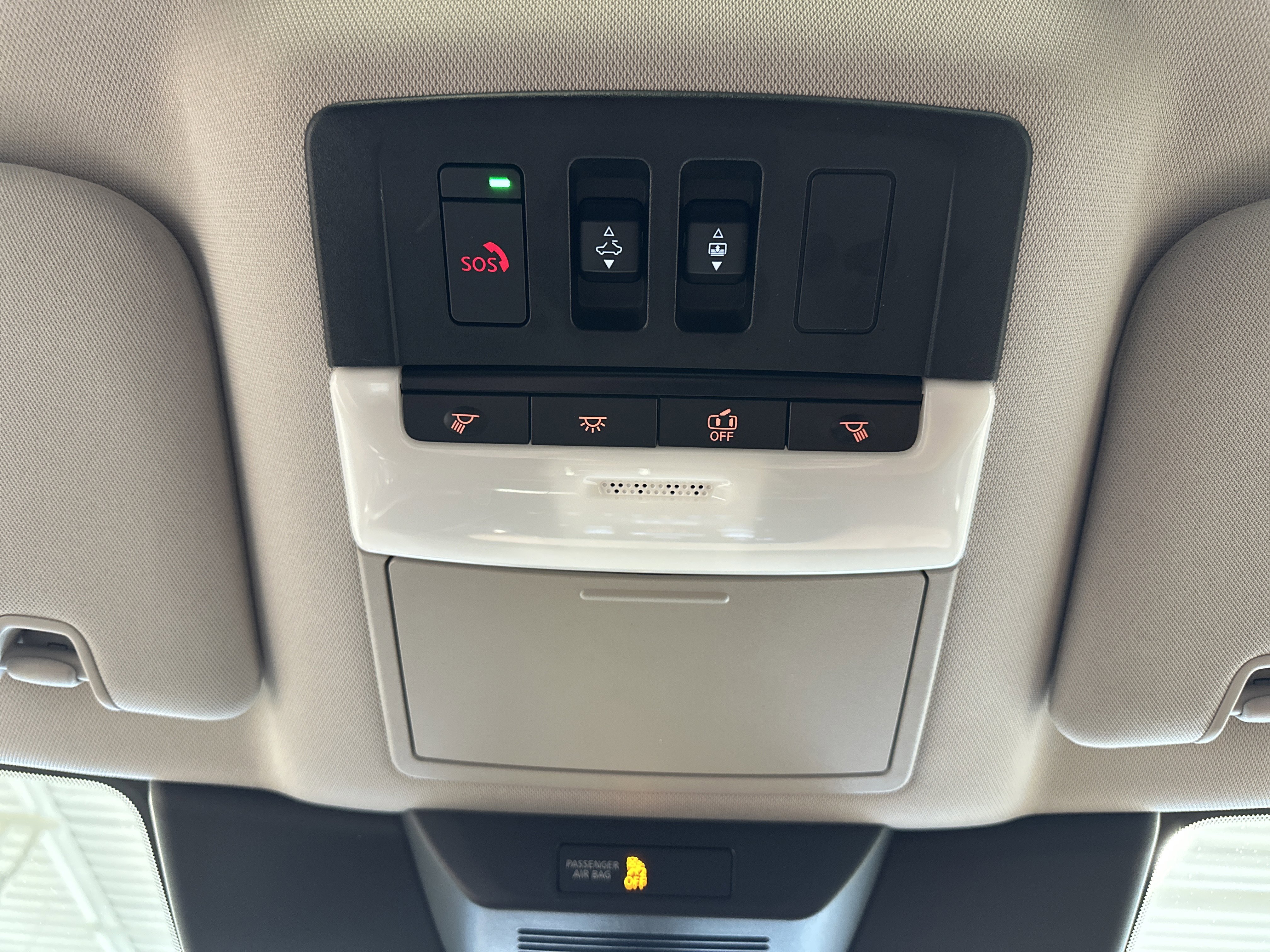 Used 2023 Nissan Pathfinder Platinum image 41