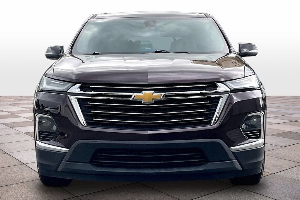 Used 2022 Chevrolet Traverse LT w/ LPO, Cargo Package AWD/4WD image 3