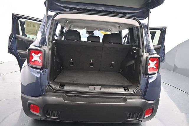Used 2022 Jeep Renegade Sport w/ Sport Appearance Group AWD/4WD image 19