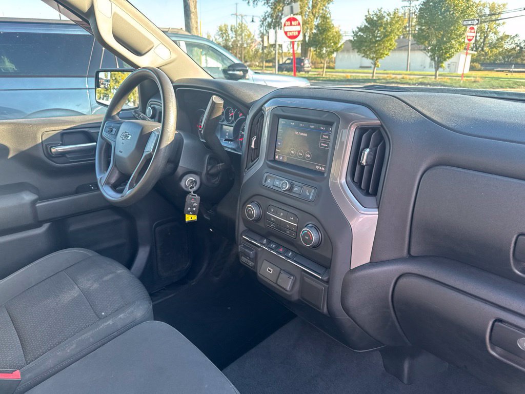 Used 2020 Chevrolet Silverado 1500 Custom Trail Boss AWD/4WD image 29