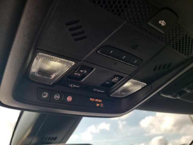 Used 2025 Cadillac XT5 Sportv AWD/4WD image 20