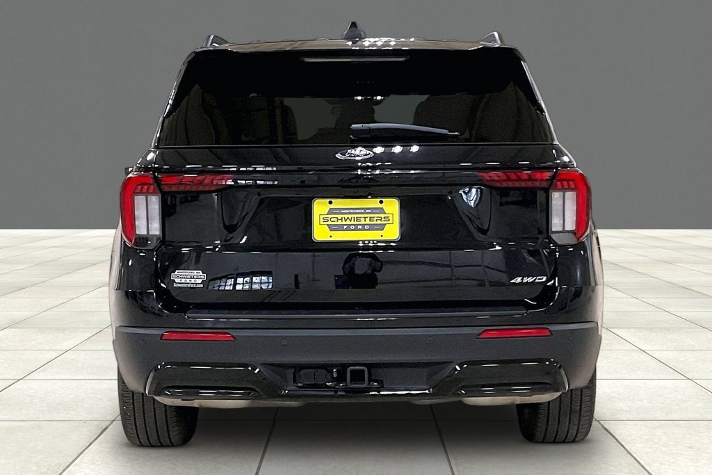 Certified 2025 Ford Explorer ST-Line w/ ST-Line Street Pack AWD/4WD image 4