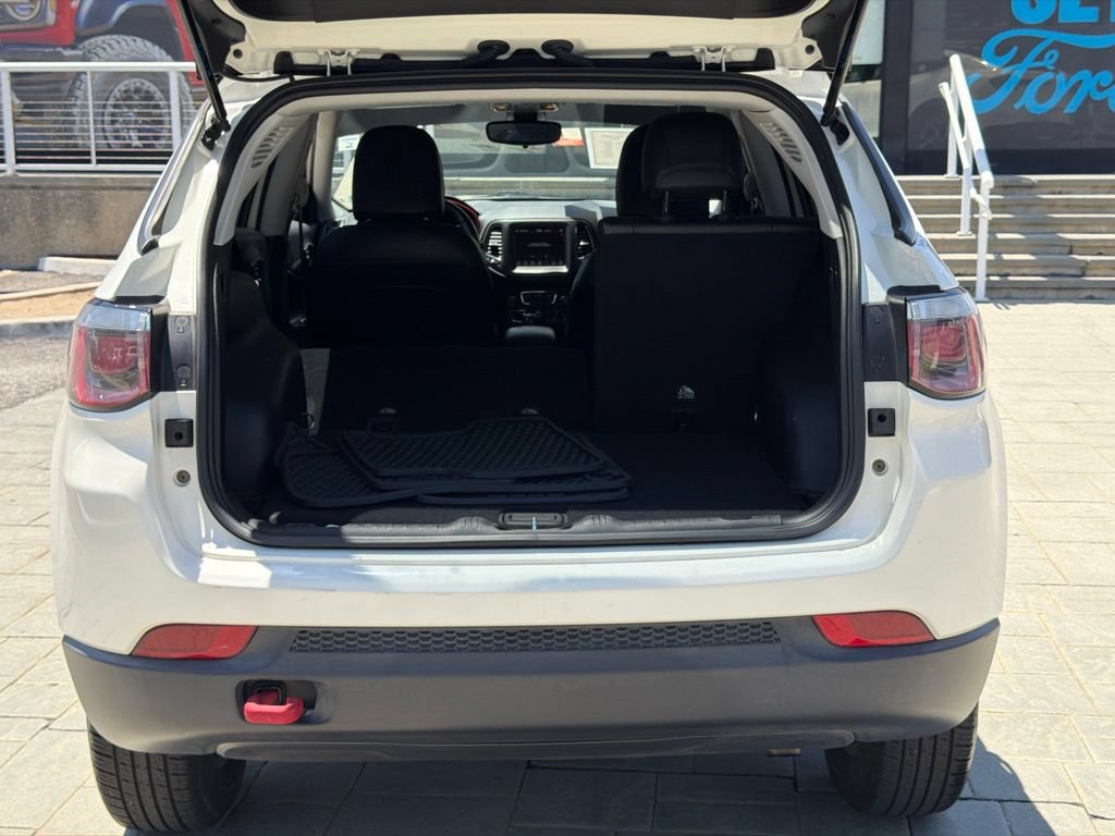 Used 2020 Jeep Compass Trailhawk AWD/4WD image 17