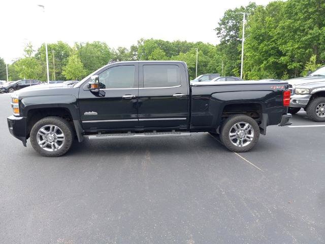 Used 2019 Chevrolet Silverado 2500 High Country w/ Duramax Plus Package AWD/4WD image 10