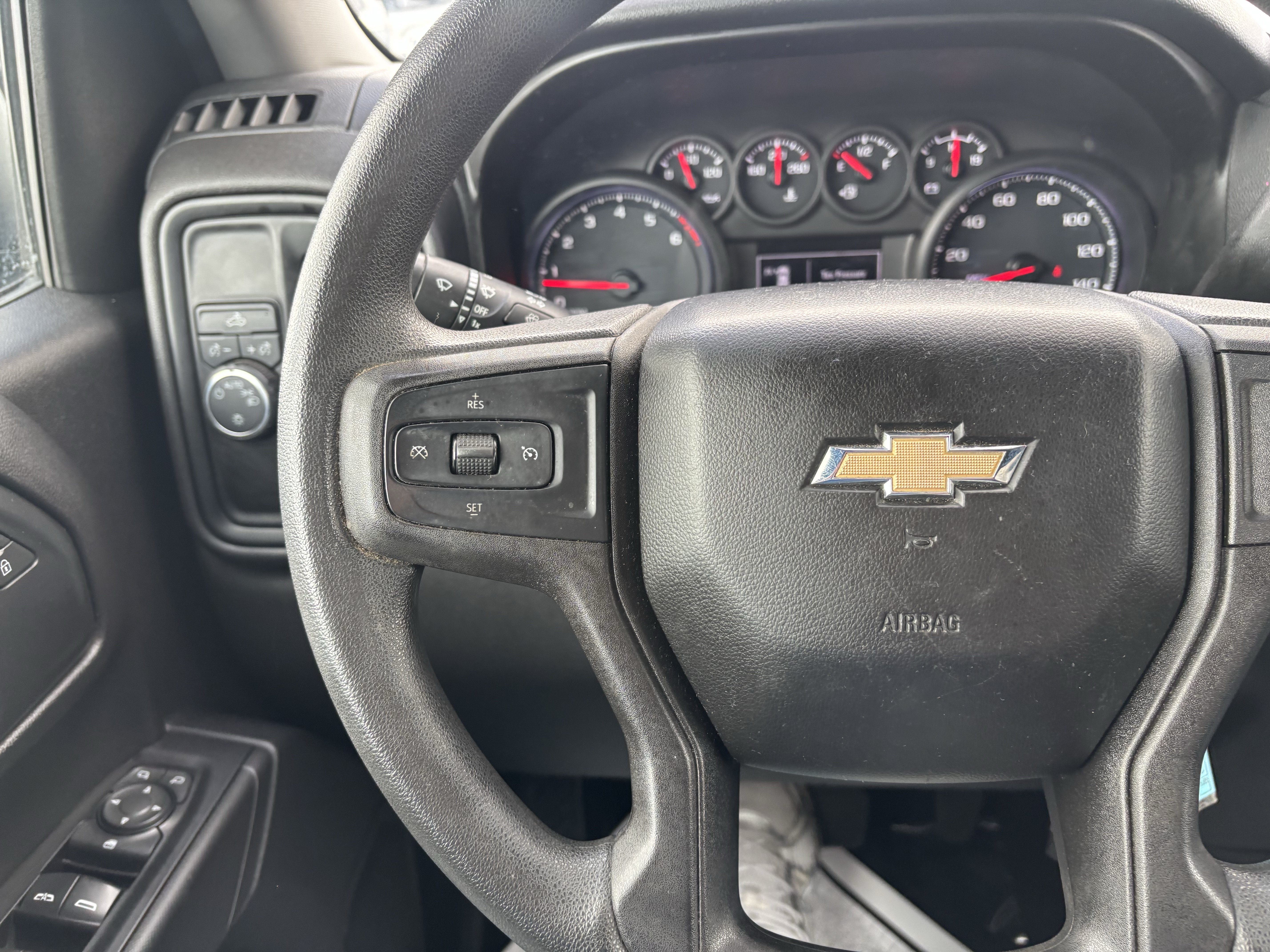 Used 2020 Chevrolet Silverado 1500 Custom w/ Custom Value Package RWD image 26