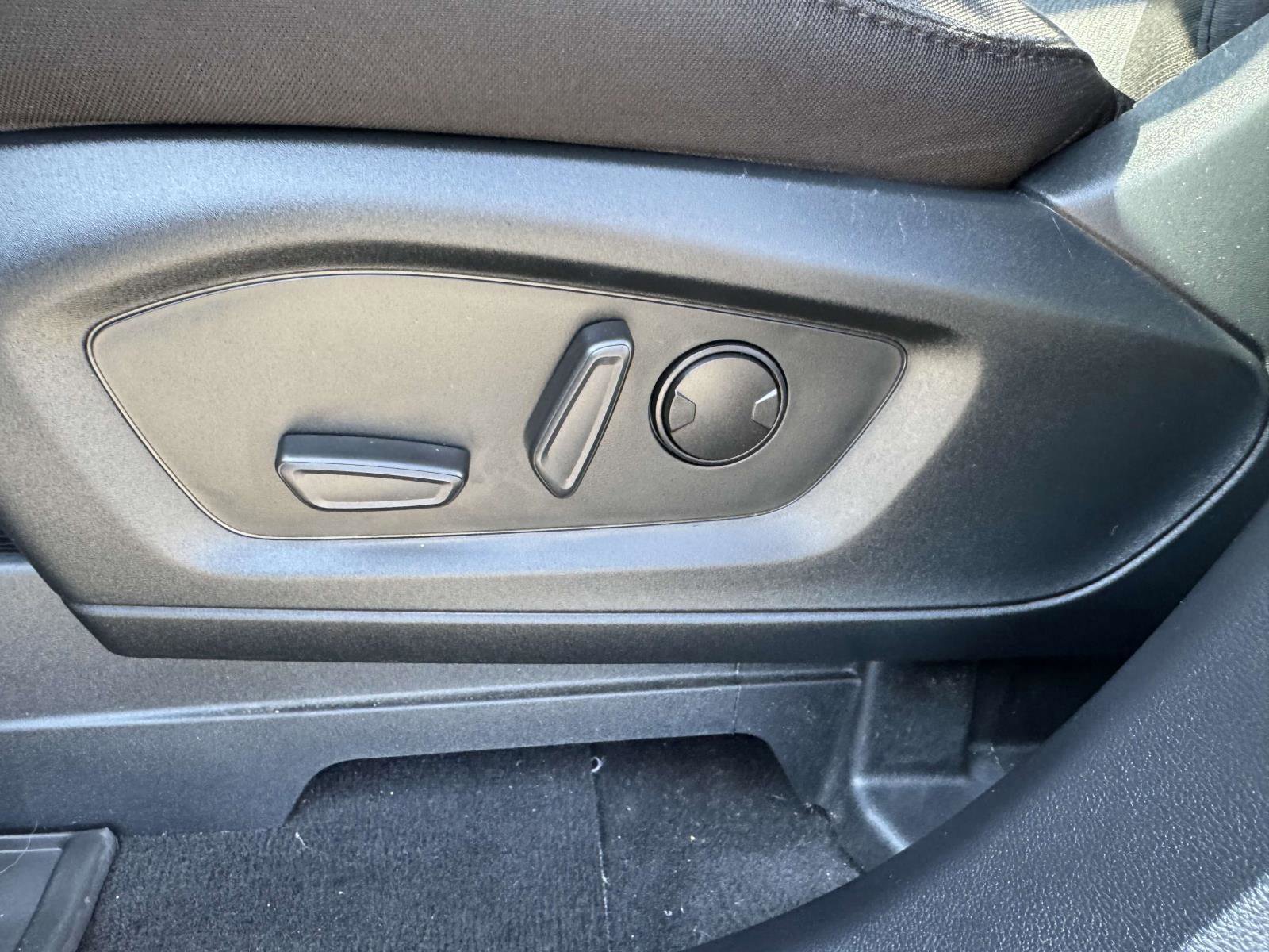 Certified 2022 Ford Explorer XLT w/ Class IV Trailer Tow Package image 18