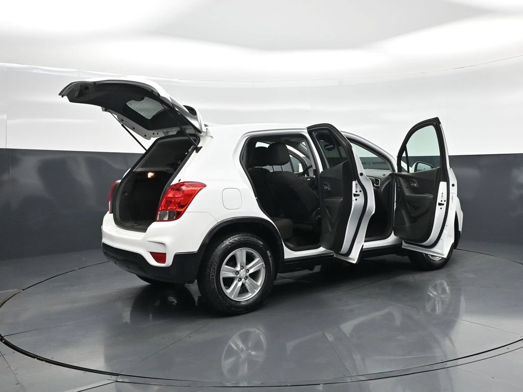 Used 2021 Chevrolet Trax LS w/ Tint and Cruise Package FWD image 6
