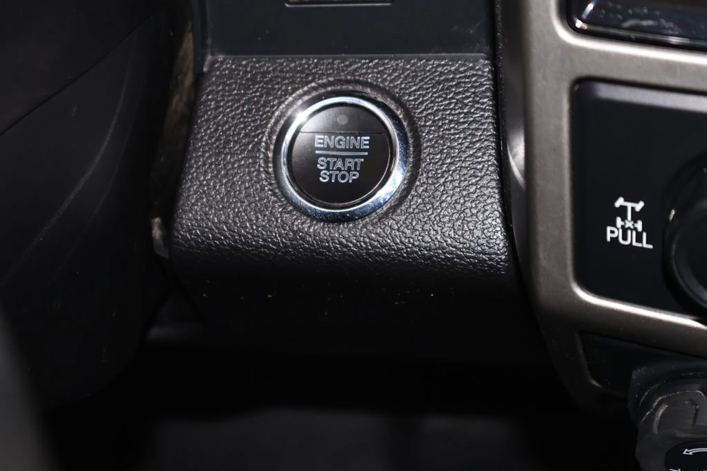 Certified 2018 Ford F150 Lariat image 31