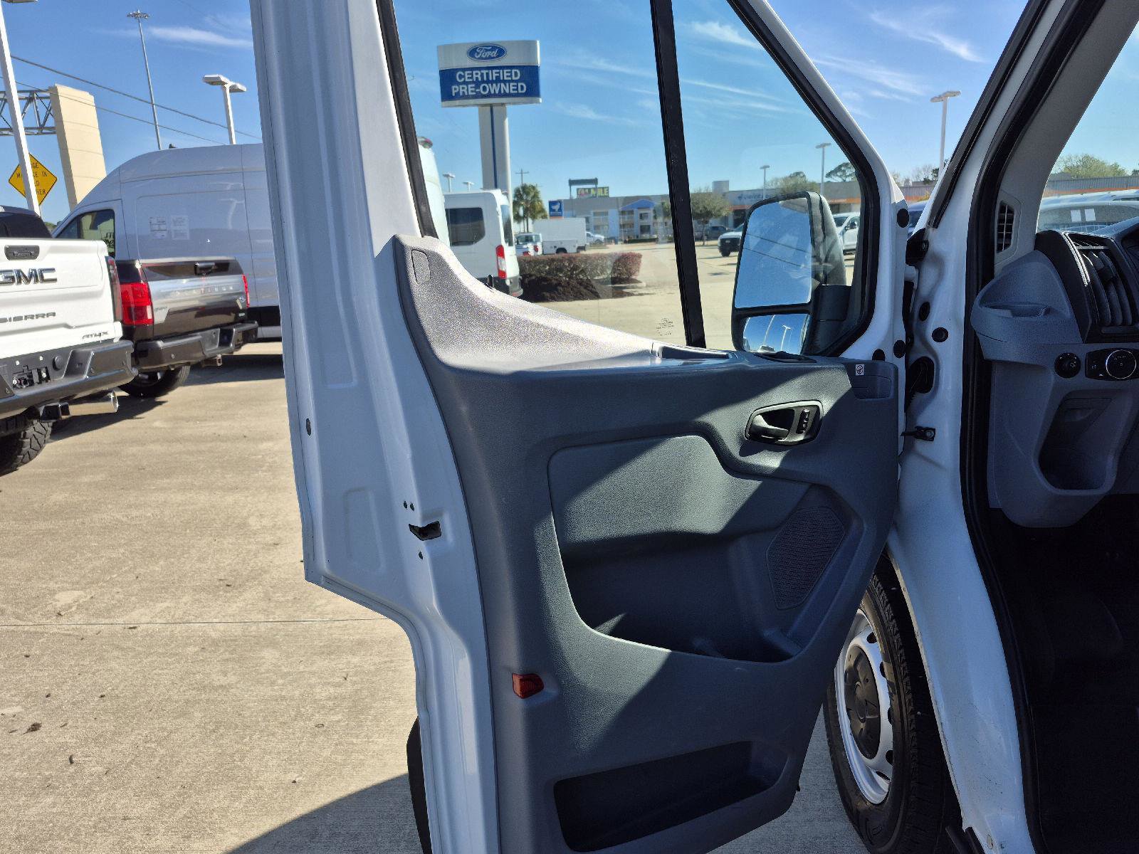 Certified 2019 Ford Transit 350 XL image 11