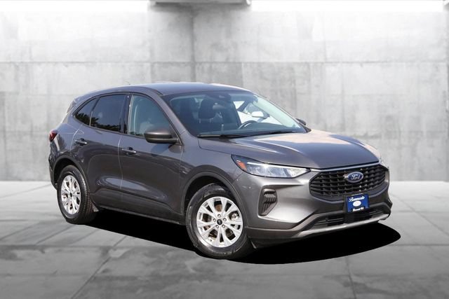 Certified 2025 Ford Escape Active FWD image 2