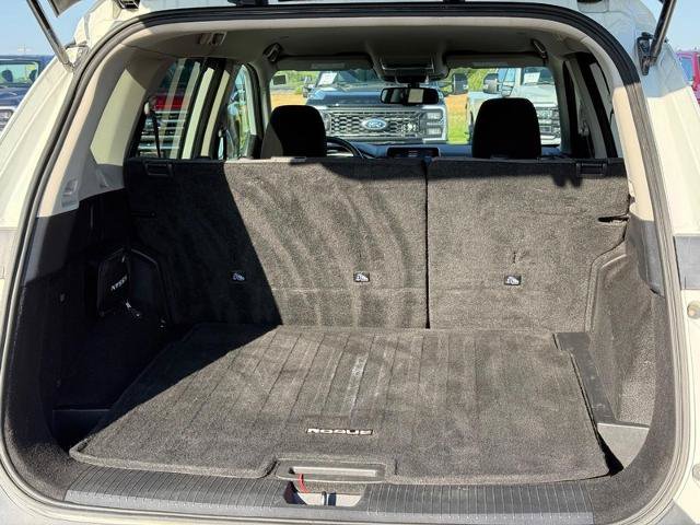 Used 2022 Nissan Rogue S FWD image 6