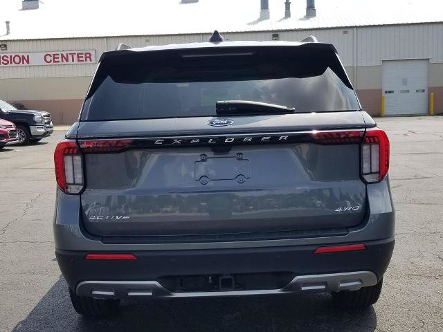 Certified 2025 Ford Explorer Active w/ Active Comfort Package AWD/4WD image 3