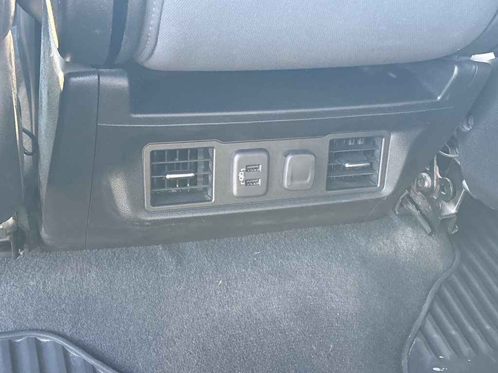 Used 2022 Chevrolet Silverado 2500 LT w/ Convenience Package AWD/4WD image 22