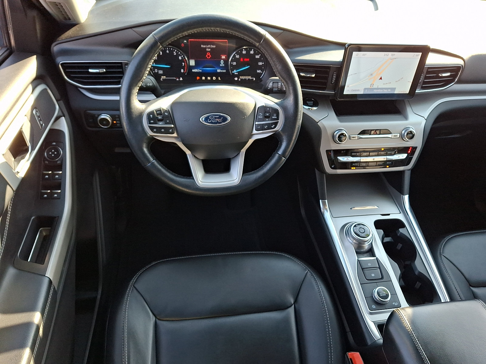 Certified 2022 Ford Explorer XLT w/ Equipment Group 202A AWD/4WD image 13