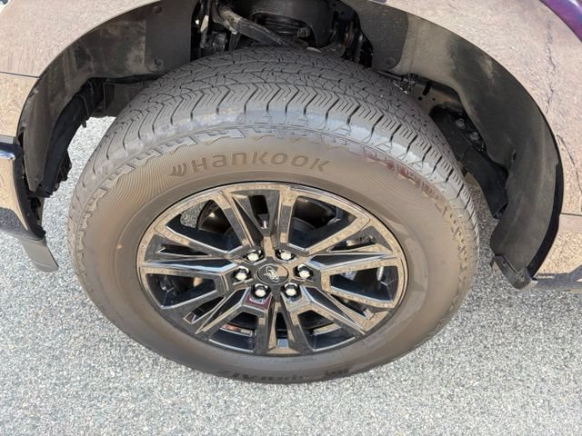 Certified 2025 Ford F150 Platinum w/ Equipment Group 702A High AWD/4WD image 9