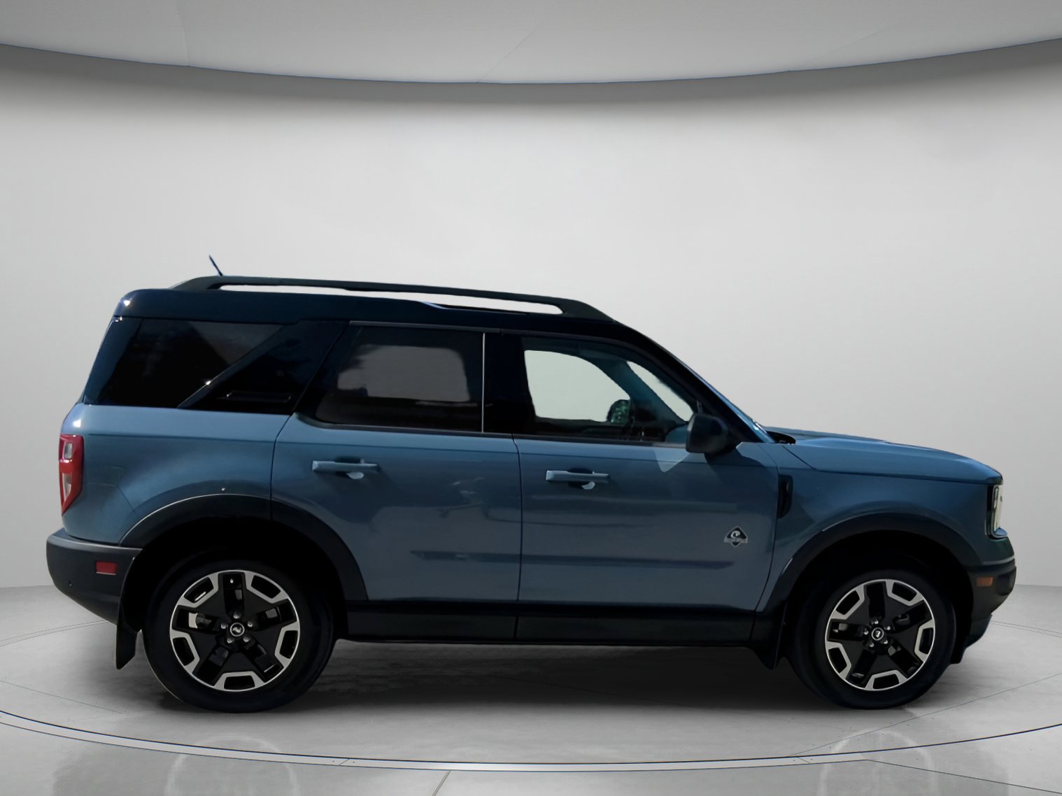 Certified 2024 Ford Bronco Sport Outer Banks w/ Tech Package image 28