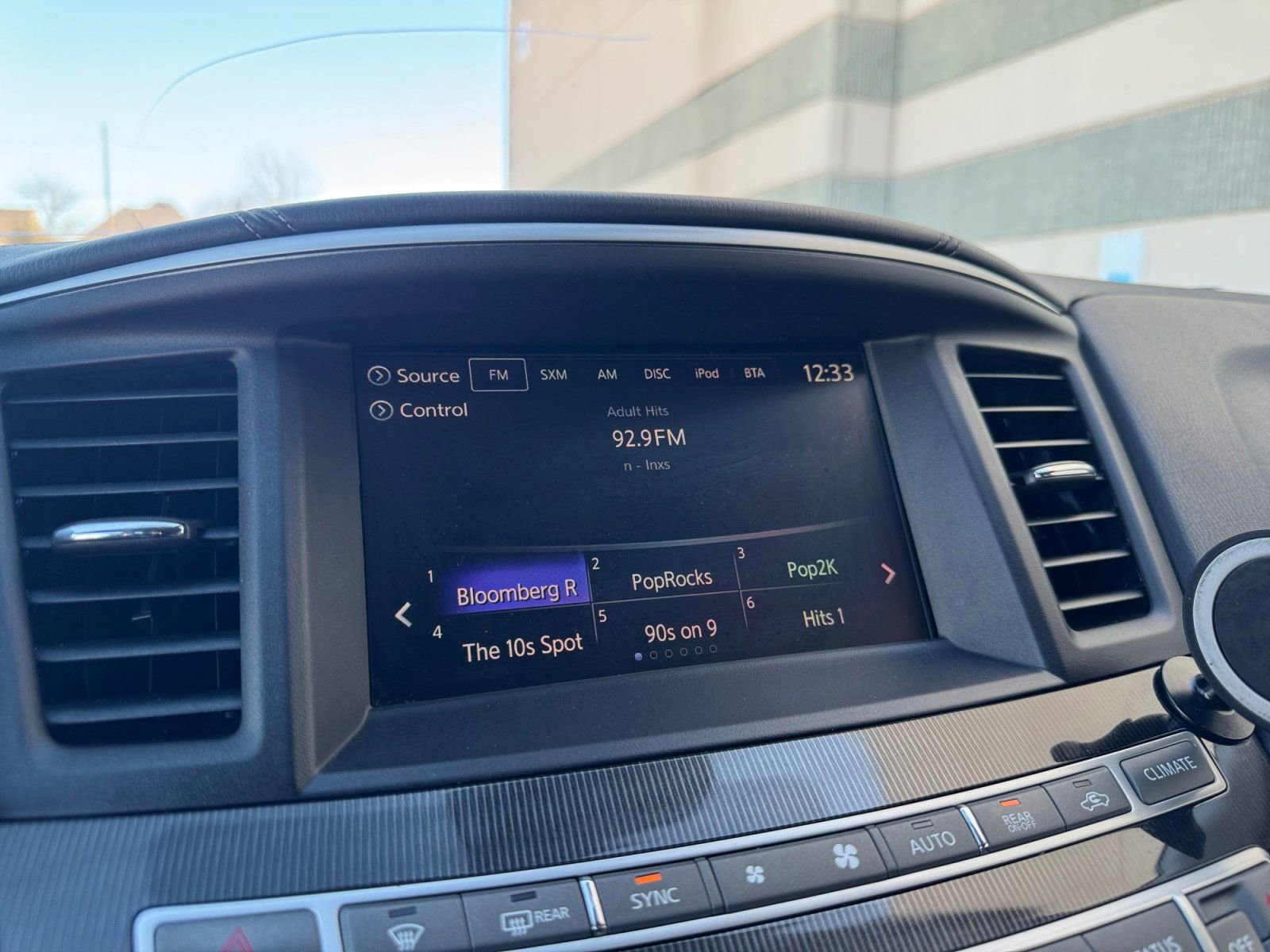 Used 2020 INFINITI QX60 Luxe w/ Essential Package image 26