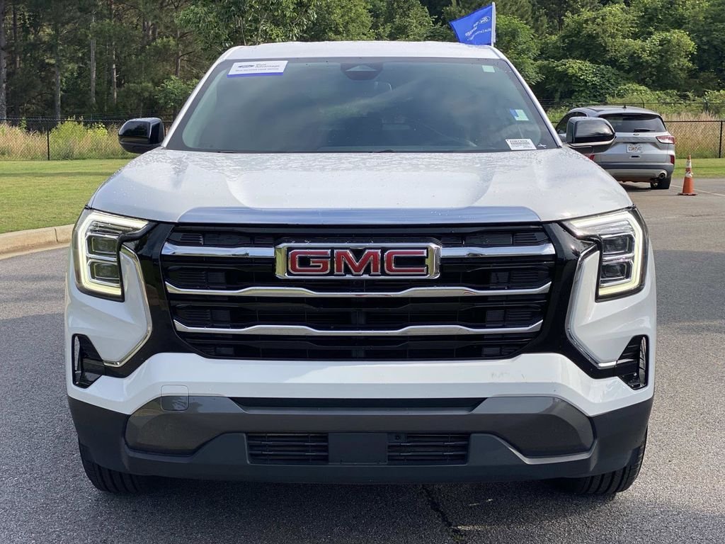 Used 2025 GMC Terrain Elevation AWD/4WD image 11