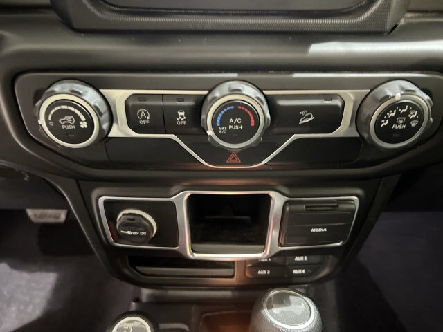 Used 2021 Jeep Wrangler Unlimited Sport AWD/4WD image 16