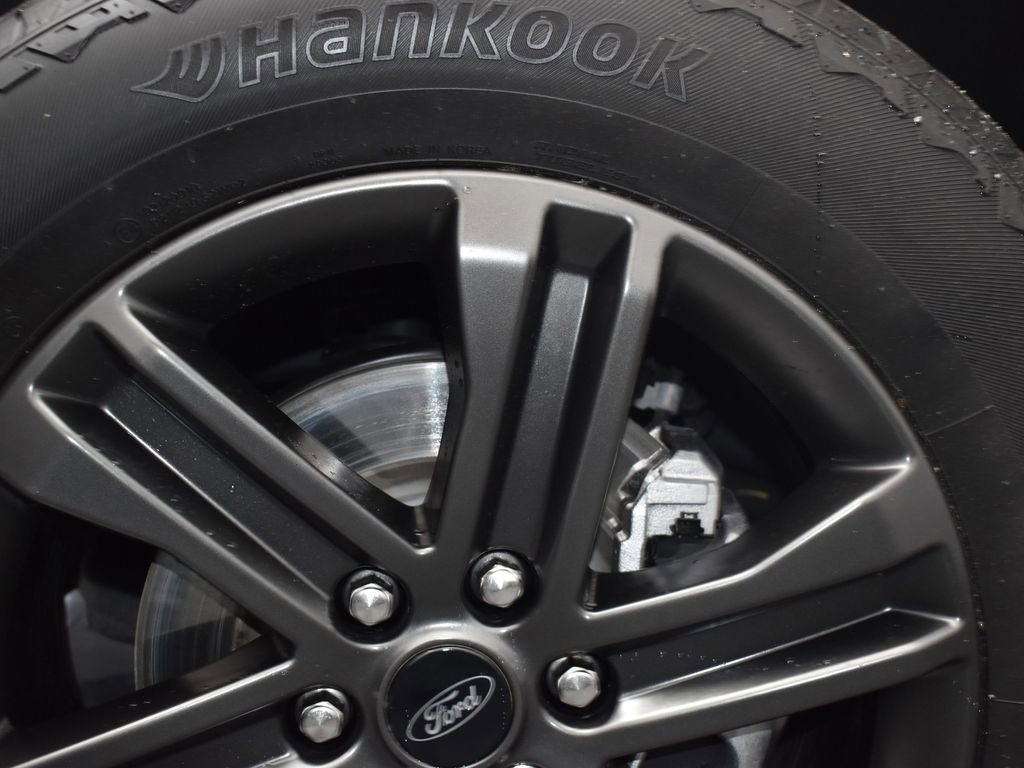 Certified 2022 Ford F150 XLT w/ Equipment Group 302A High image 30