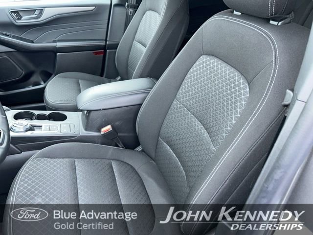 Certified 2025 Ford Escape Active w/ Cold Weather Package image 15