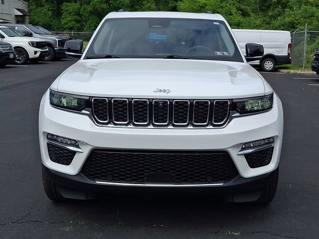 Used 2022 Jeep Grand Cherokee Limited 4xe w/ Luxury Tech Group II AWD/4WD image 3