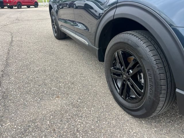 Certified 2024 Ford Explorer XLT w/ Equipment Group 202A AWD/4WD image 27