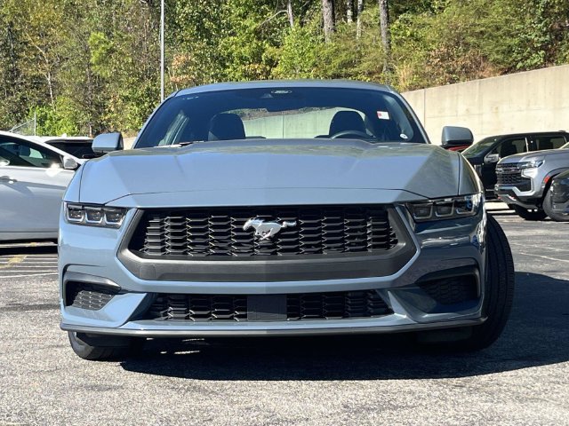 Certified 2024 Ford Mustang Coupe RWD image 9