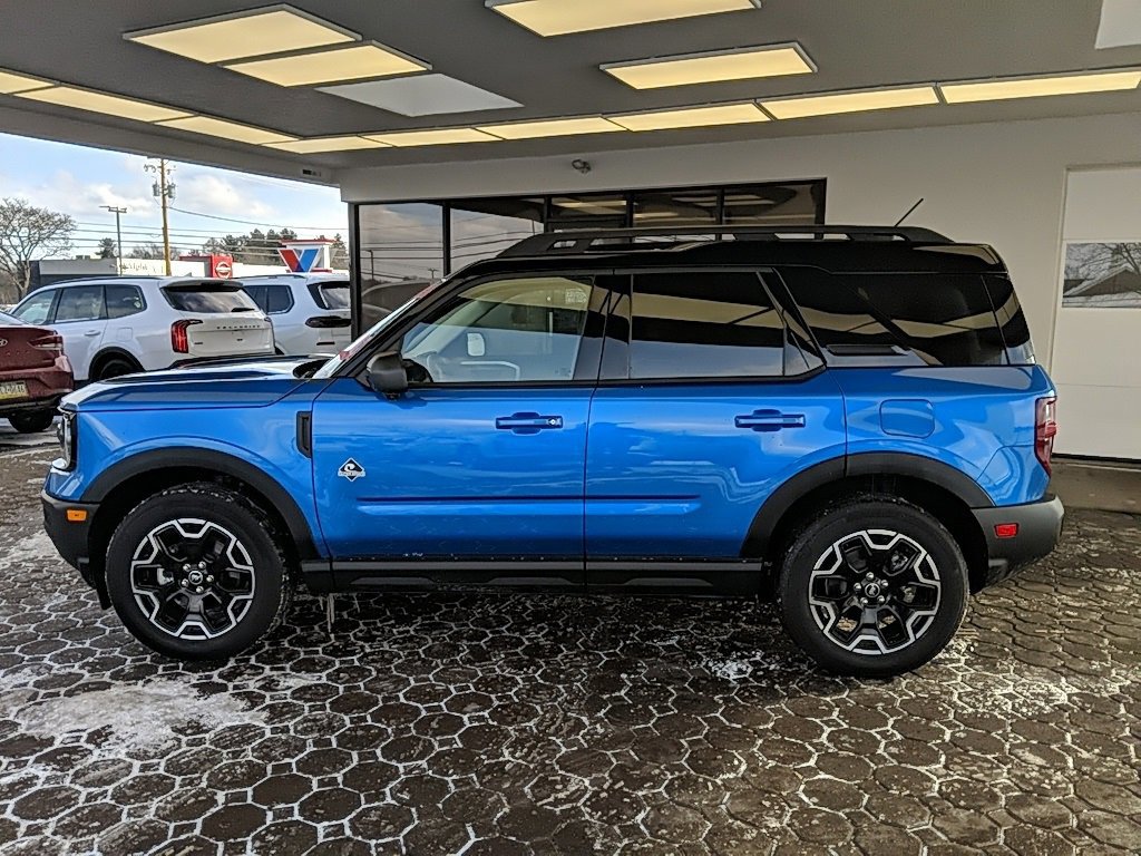 Certified 2025 Ford Bronco Sport Outer Banks w/ Outer Banks Tech Package+ image 6