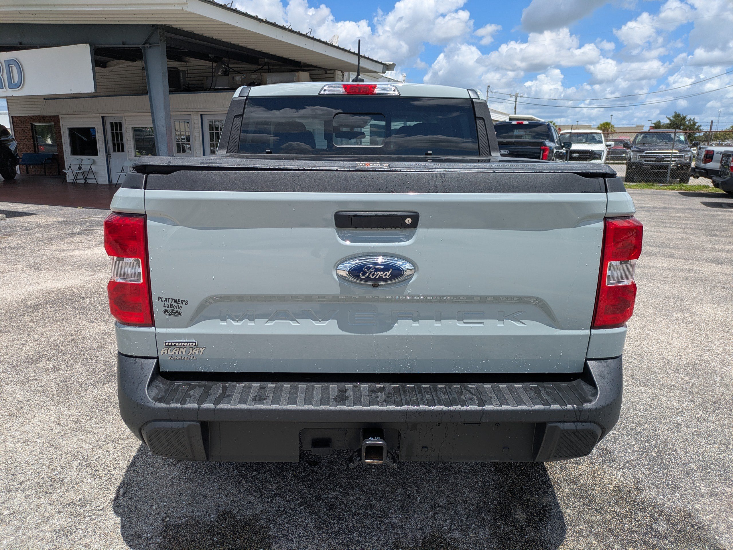 Certified 2023 Ford Maverick XLT w/ XLT Luxury Package FWD image 5