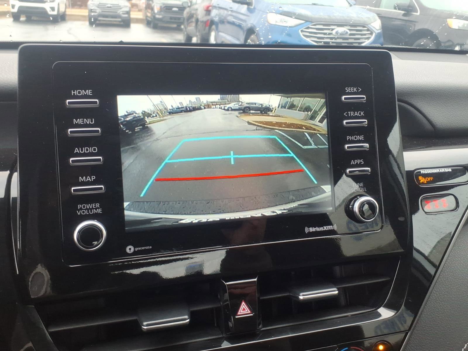 Used 2023 Toyota Camry SE image 17