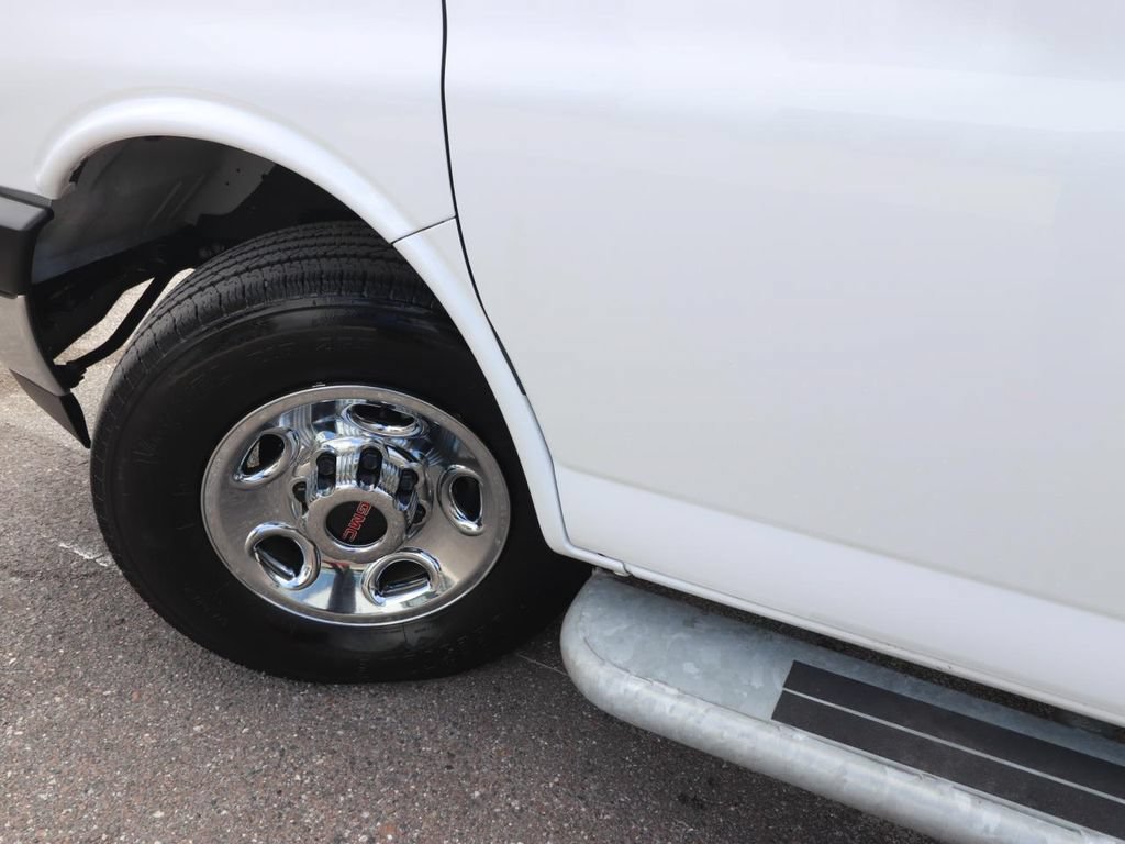Used 2025 GMC Savana 2500 w/ Driver Convenience Package RWD image 3