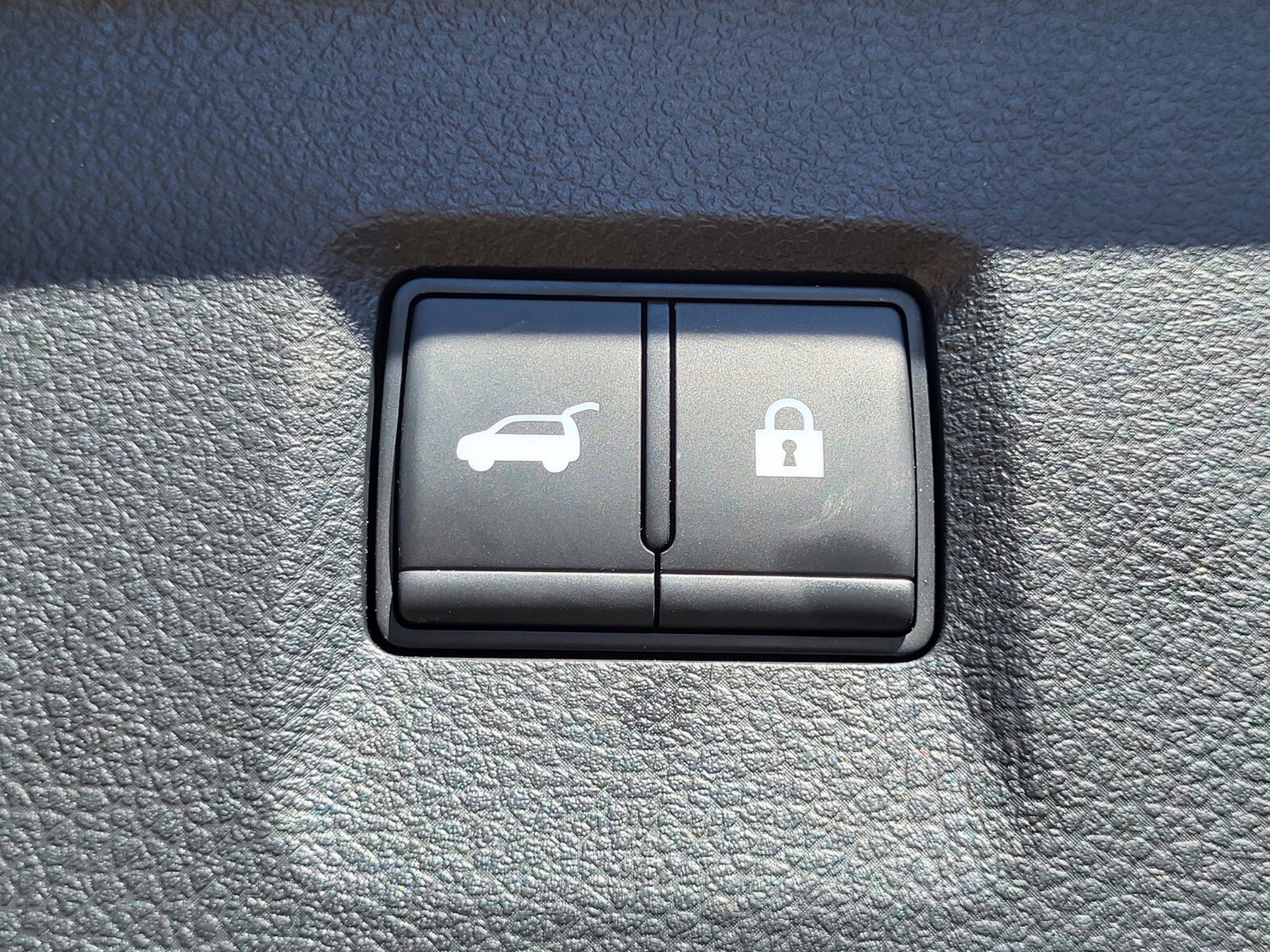 Used 2025 INFINITI QX60 Pure image 33