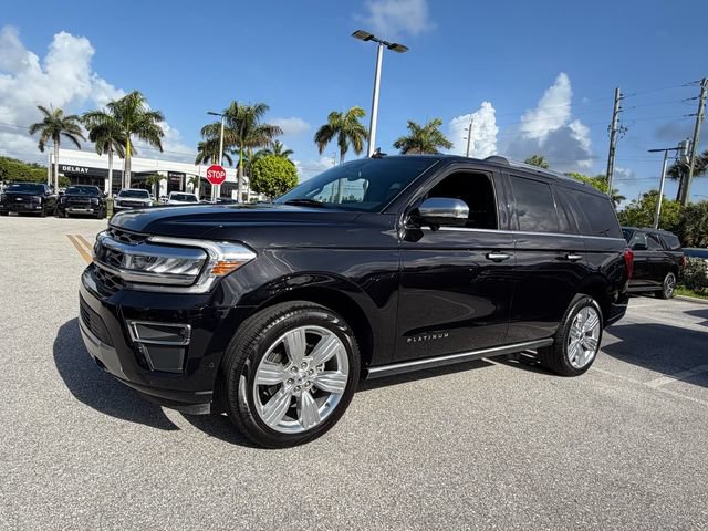 Certified 2024 Ford Expedition Platinum AWD/4WD image 3