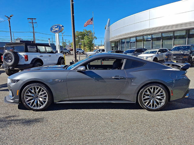 Certified 2025 Ford Mustang GT Premium image 2