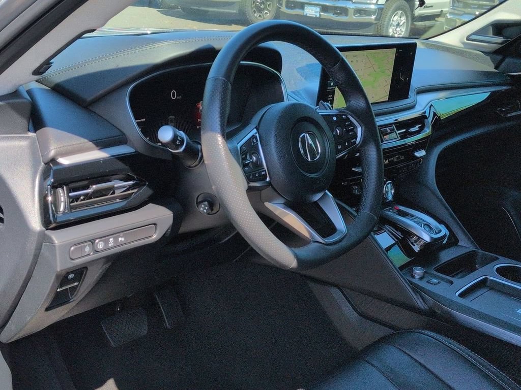 Used 2025 Acura MDX SH-AWD w/ Technology Package image 12