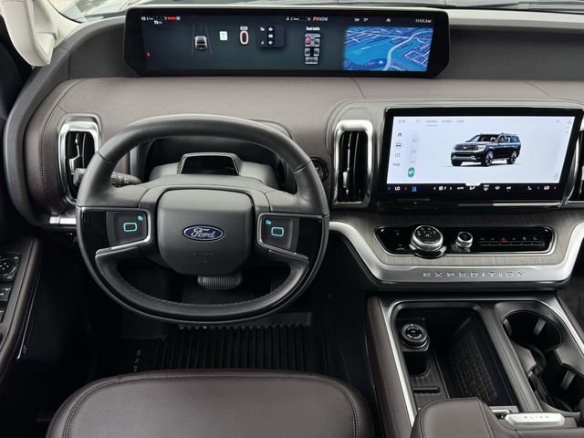 Certified 2025 Ford Expedition Platinum w/ Platinum Ultimate Package image 12